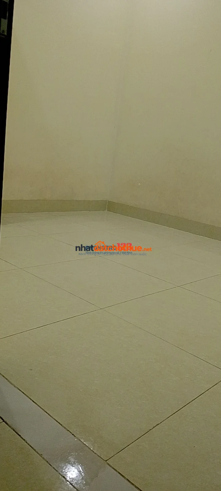 Cho thuê phòng trọ " siêu rẻ" chỉ 2.3 triệu/tháng, trong chợ Tân Hương