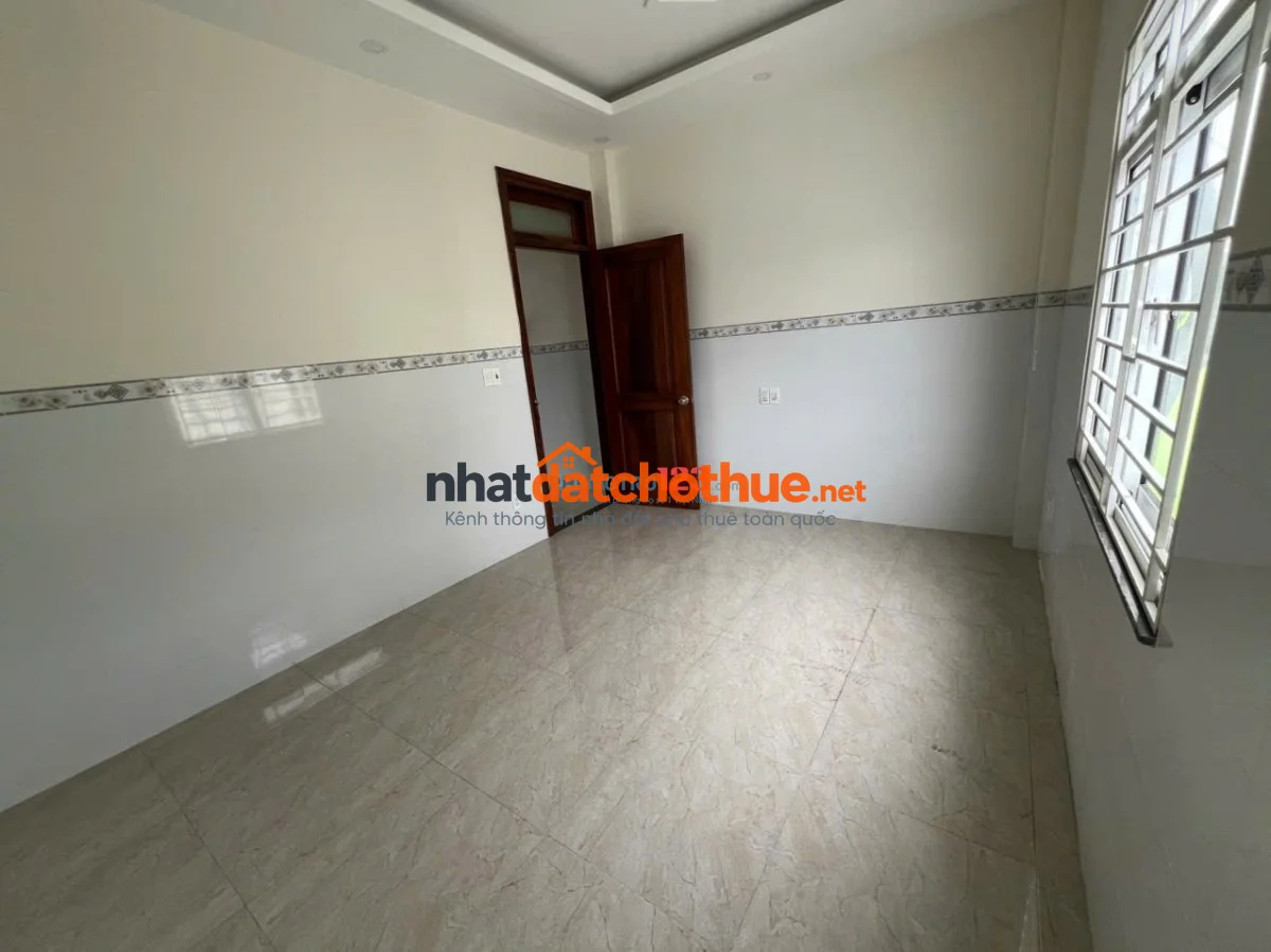 Phòng thoáng mát, an ninh, giờ tự do