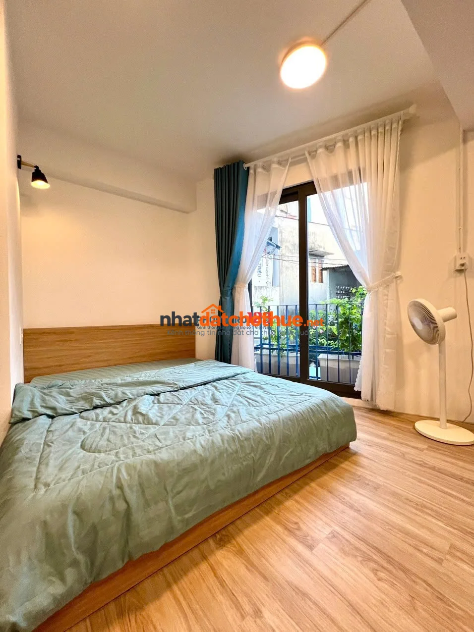 PHÒNG FULL NỘI THẤT BAN CÔNG THANG MÁY SIÊU RỘNG THOÁNG BẾP HIỆN ĐẠI ĐIỆN BIÊN PHỦ BÌNH THẠNH SÁT Q1 1