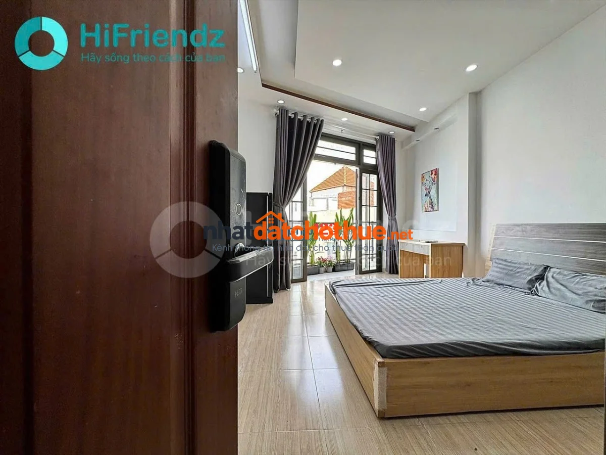 PHÒNG FULL NỘI THẤT BAN CÔNG SIÊU RỘNG TÁCH BẾP NGUYỄN VĂN ĐẬU BÌNH THẠNH TIỆN NGHI DI CHUYỂN