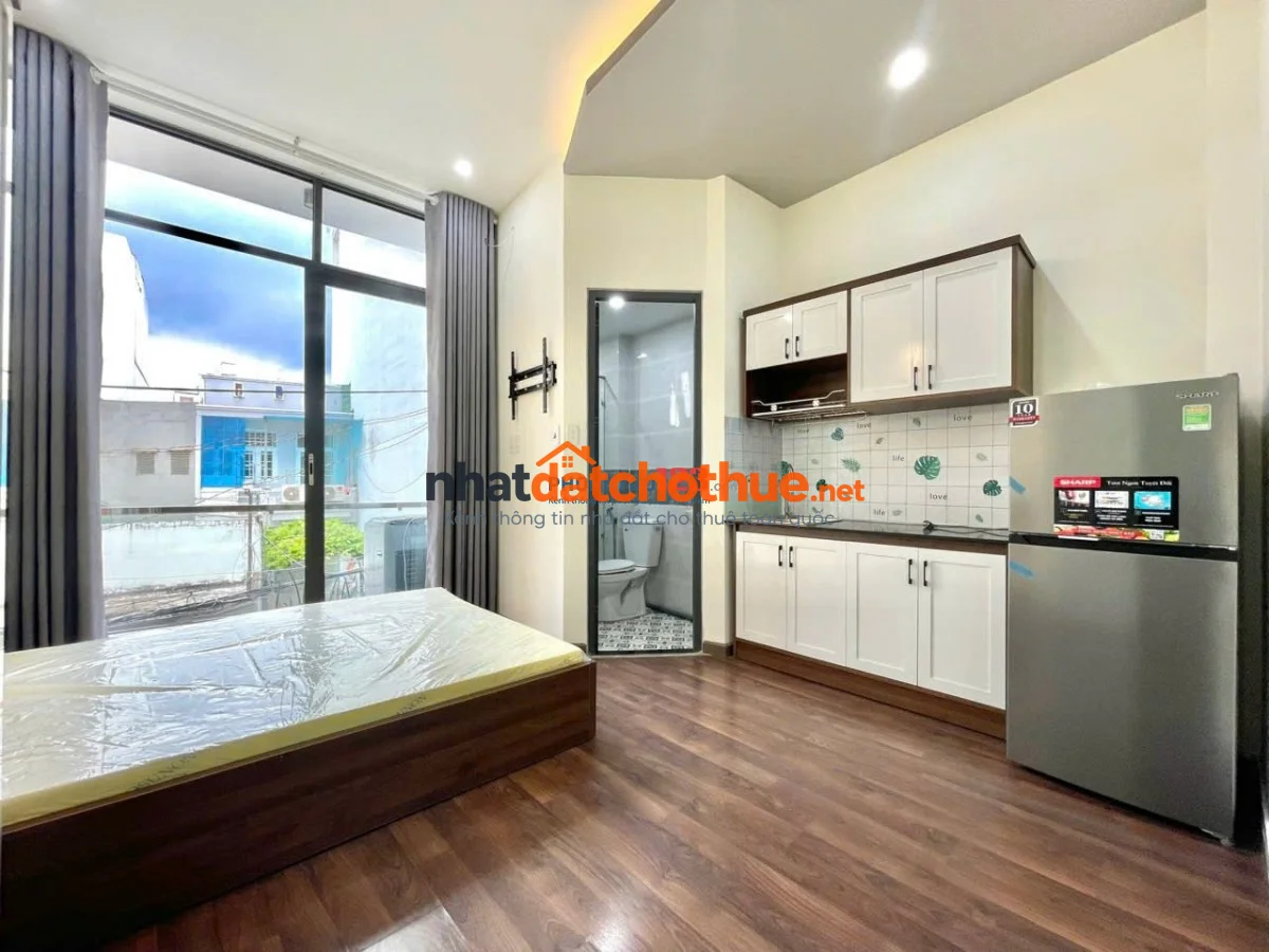 Căn Hộ Cho Thuê Bình Thạnh Ful Nội Thất Có Ban Công, Cửa Sổ – Gần Hàng Xanh, Bà Chiểu