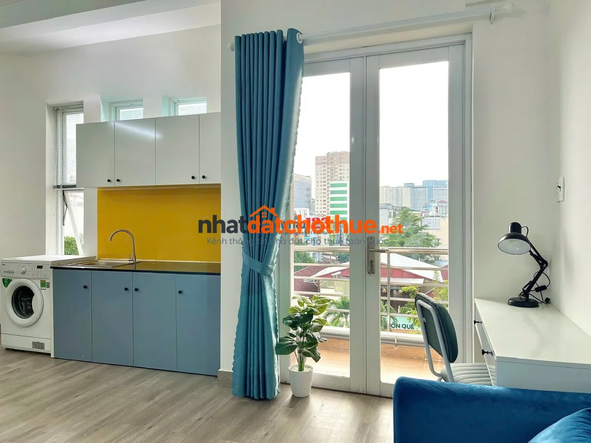 CĂN HỘ FULL NỘI THẤT, BAN CÔNG, MÁY GIẶT RIÊNG TẠI ĐƯỜNG D5, BÌNH THẠNH, SÁT ĐH NGOẠI THƯƠNG & HUTEC