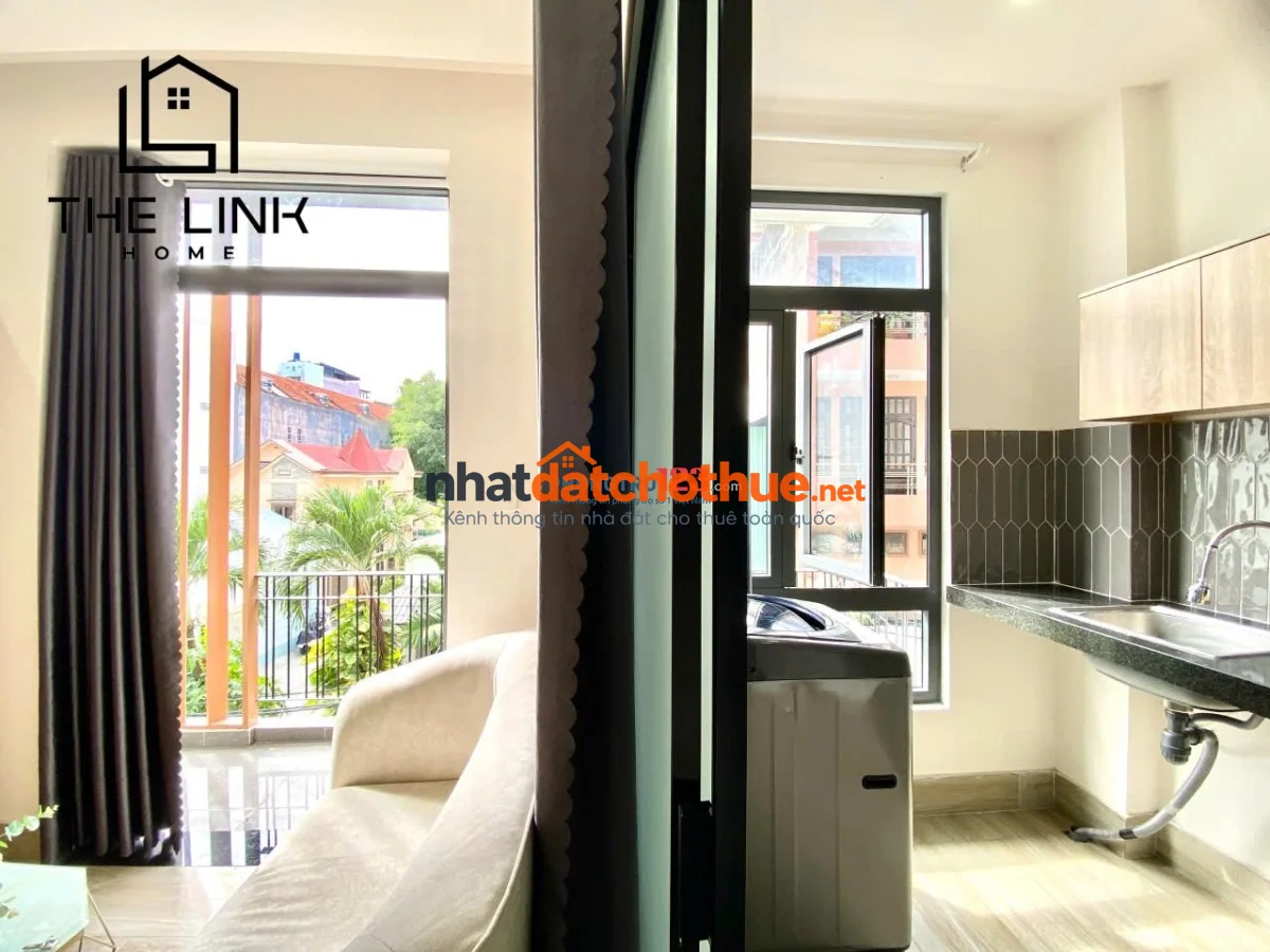 CĂN HỘ FULL NỘI THẤT, BAN CÔNG, TÁCH BẾP TIỆN NGHI TẠI UNG VĂN KHIÊM, BÌNH THẠNH, SÁT HUTECH