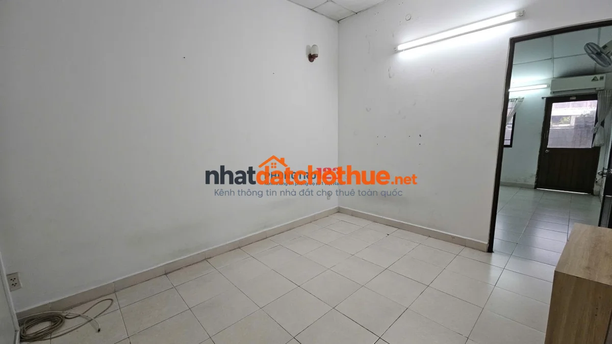 CHO THUÊ CĂN HỘ THÔNG TẦNG 66M2 2PN, 2WC, SÂN VƯỜN RỘNG KDC NAM LONG TRẦN TRỌNG CUNG Q7