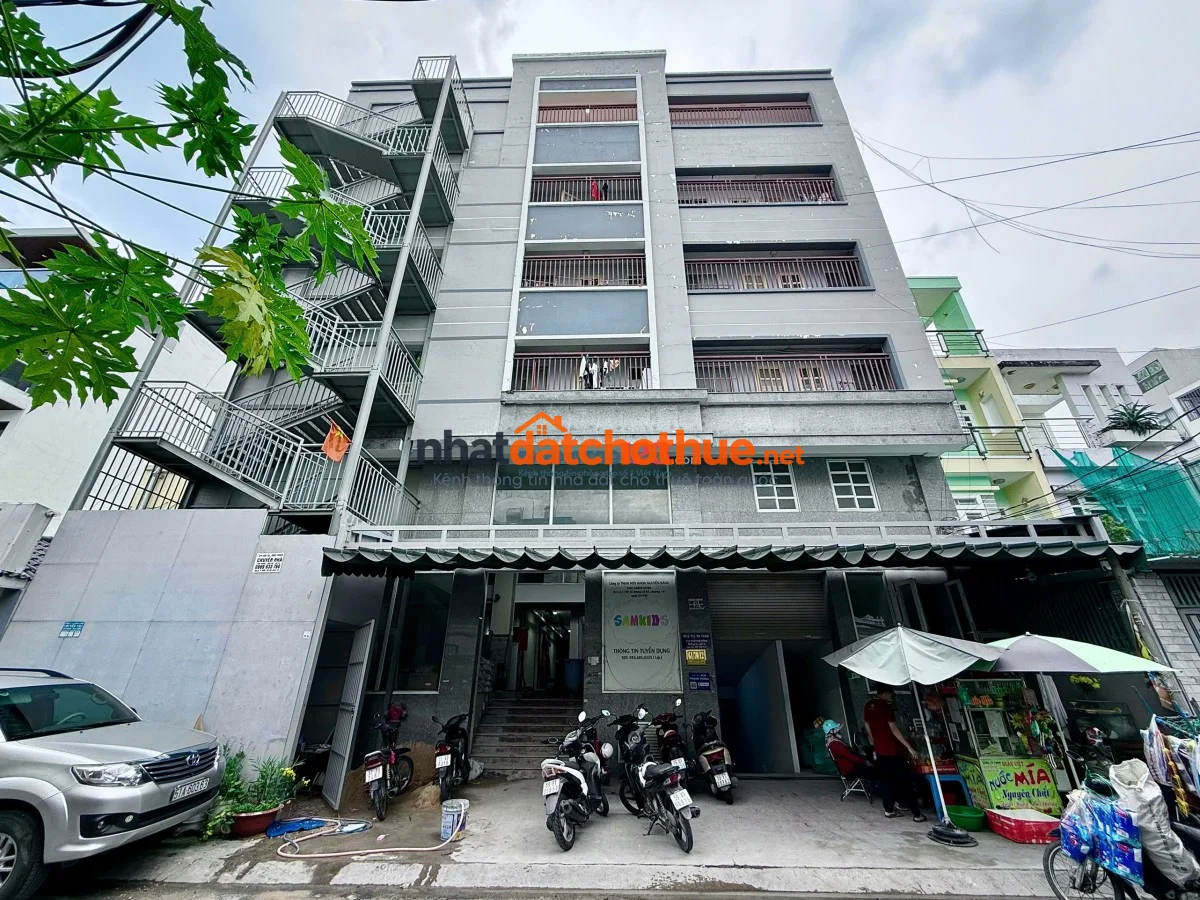 Cho thuê mặt bằng kinh doanh rộng 60m2, Ngang 11m, Kinh doanh tự do, Gần 3 chung cư 1