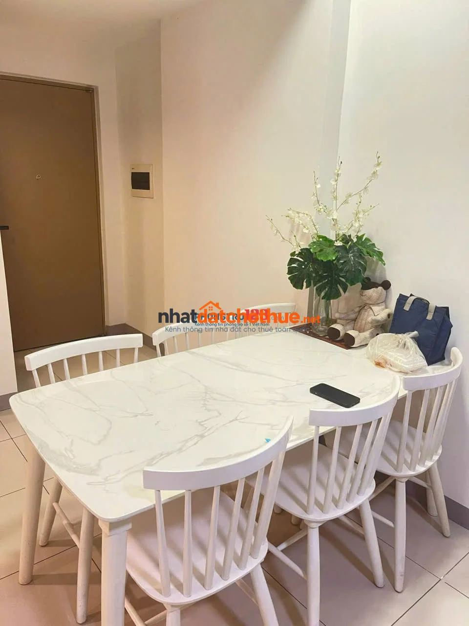 Chung cư Phú Thạnh cho thuê căn góc 3PN có nội thất giá thuê 10tr/tháng
