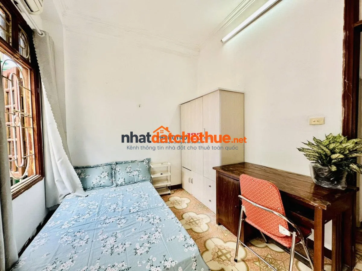 NHÀ 19B NGÕ 530 THỤY KHUÊ, TÂY HỒ TRỐNG Phòng 302 giá 2,6 triệu vsc ở 2/9 1