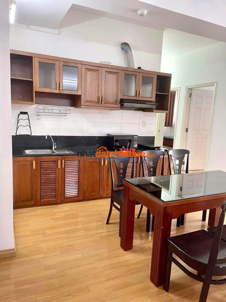 Chung cư Miếu Nổi- Vũ Huy Tấn cho thuê căn 2p ngủ giá 10tr/tháng