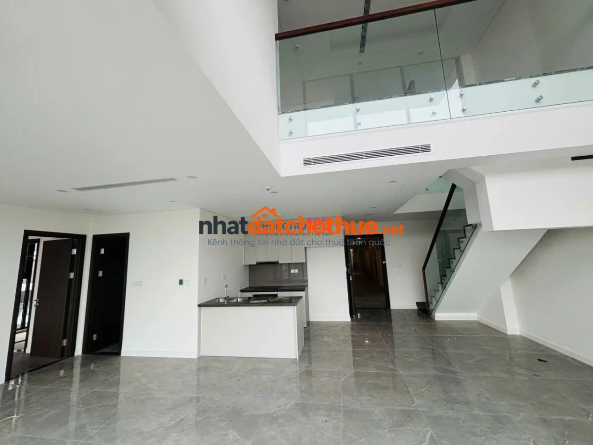 Cho thuê Duplex Central Plaza- 200m2 - 3PN, 1 trệt 1 lầu giá 19,5 tr/th