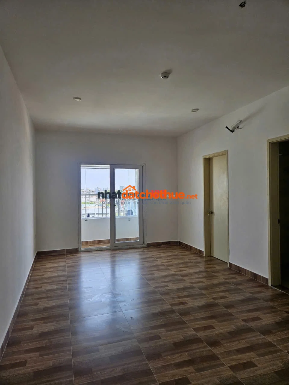 CHung cư Nhiêu Tứ, Hoa Sứ, PN: 2PN, NTCB, 60m2, 10 triệu 1