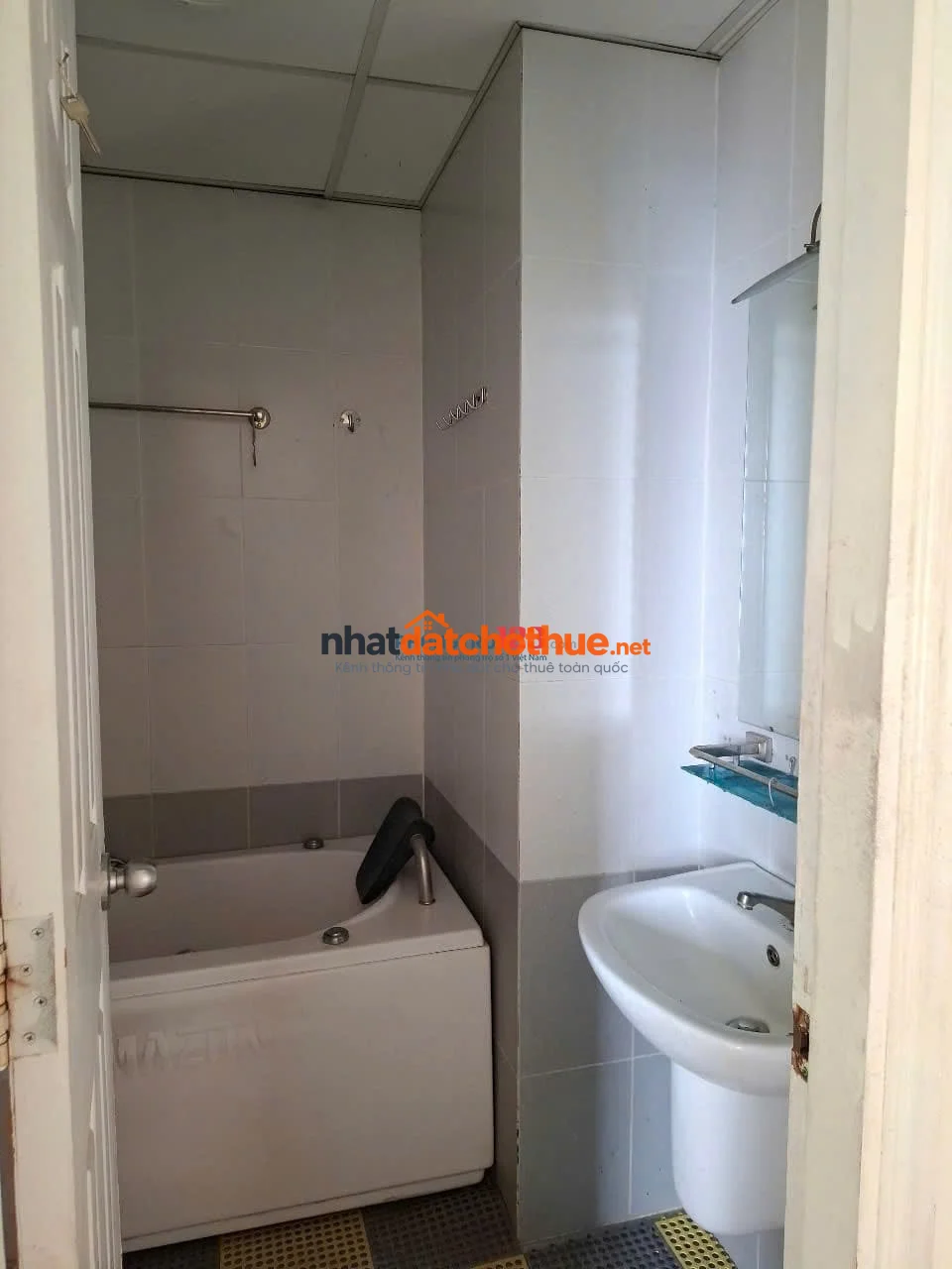 Cao ốc Phú NHuận, 20 Hoàng Minh Giám giá 11tr/tháng căn hộ 2p ngủ