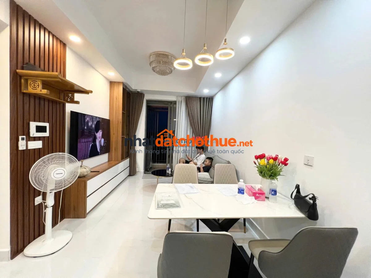 chung cư Republic,18 Cộng Hòa- căn hộ 2p ngủ, nội thất giá 15,5tr/tháng