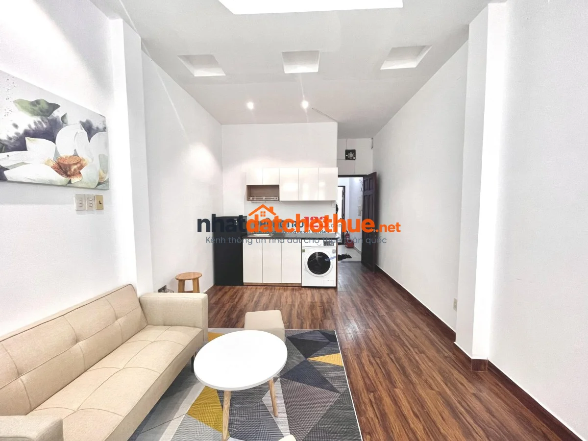 PHÒNG TRỌ 40M² BAN CÔNG – FULL NỘI THẤT GẦN HUTECH, UEF, GTVT – NGUYỄN HỮU CẢNH, BÌNH THẠNH 1