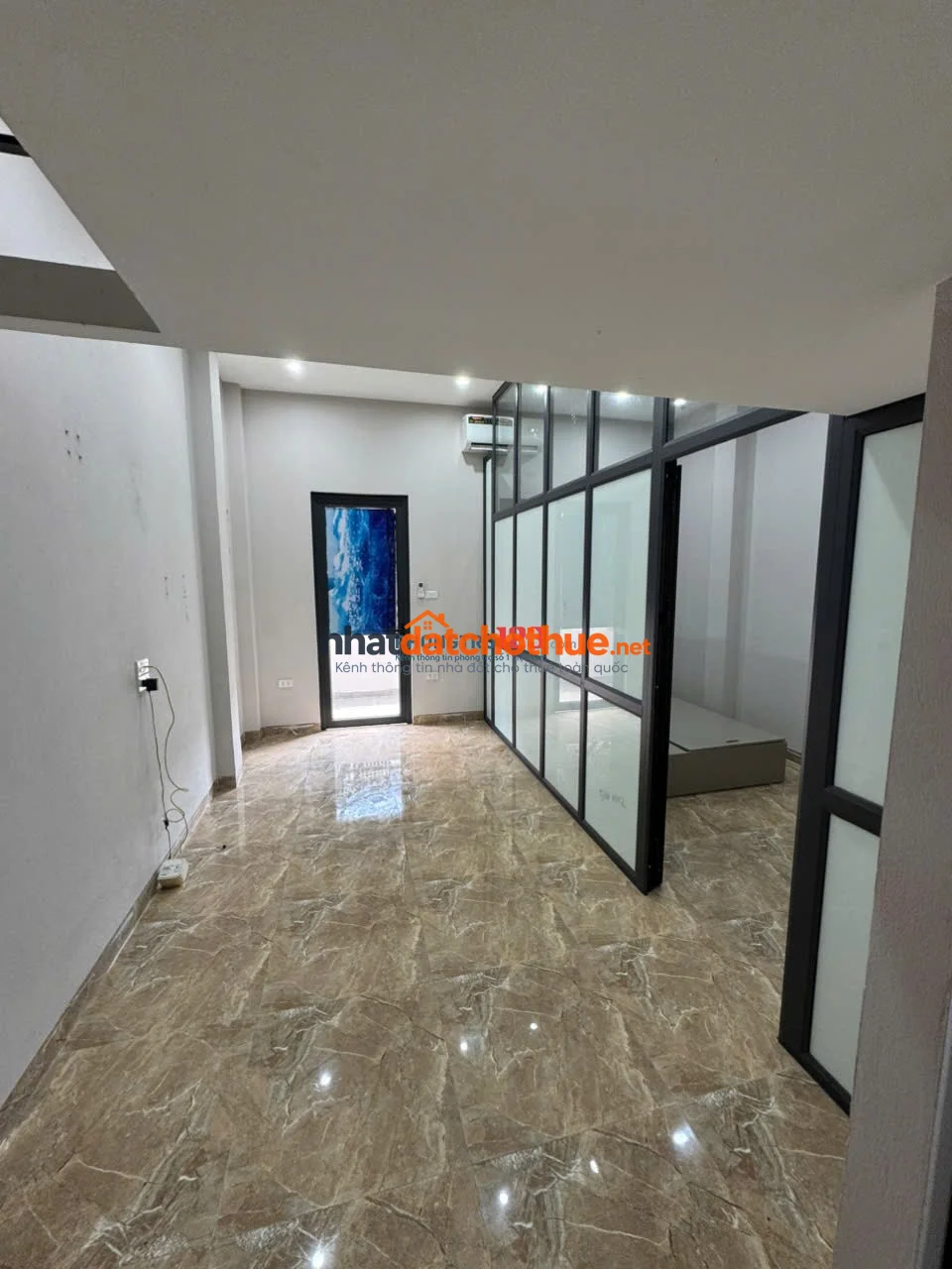 PASS GẤP PHÒNG MẶT ĐƯỜNG YÊN XÁ – VÀO Ở LUÔN HỖ TRỢ 500K