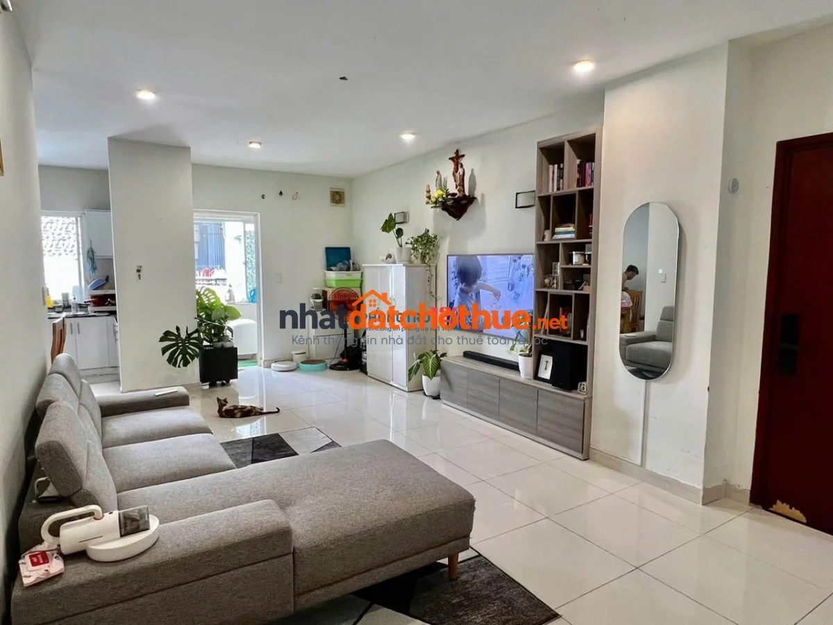 Chung cư Central, Phạm VĂn Hai, TB: 2p ngủ, full NT, 13triệu