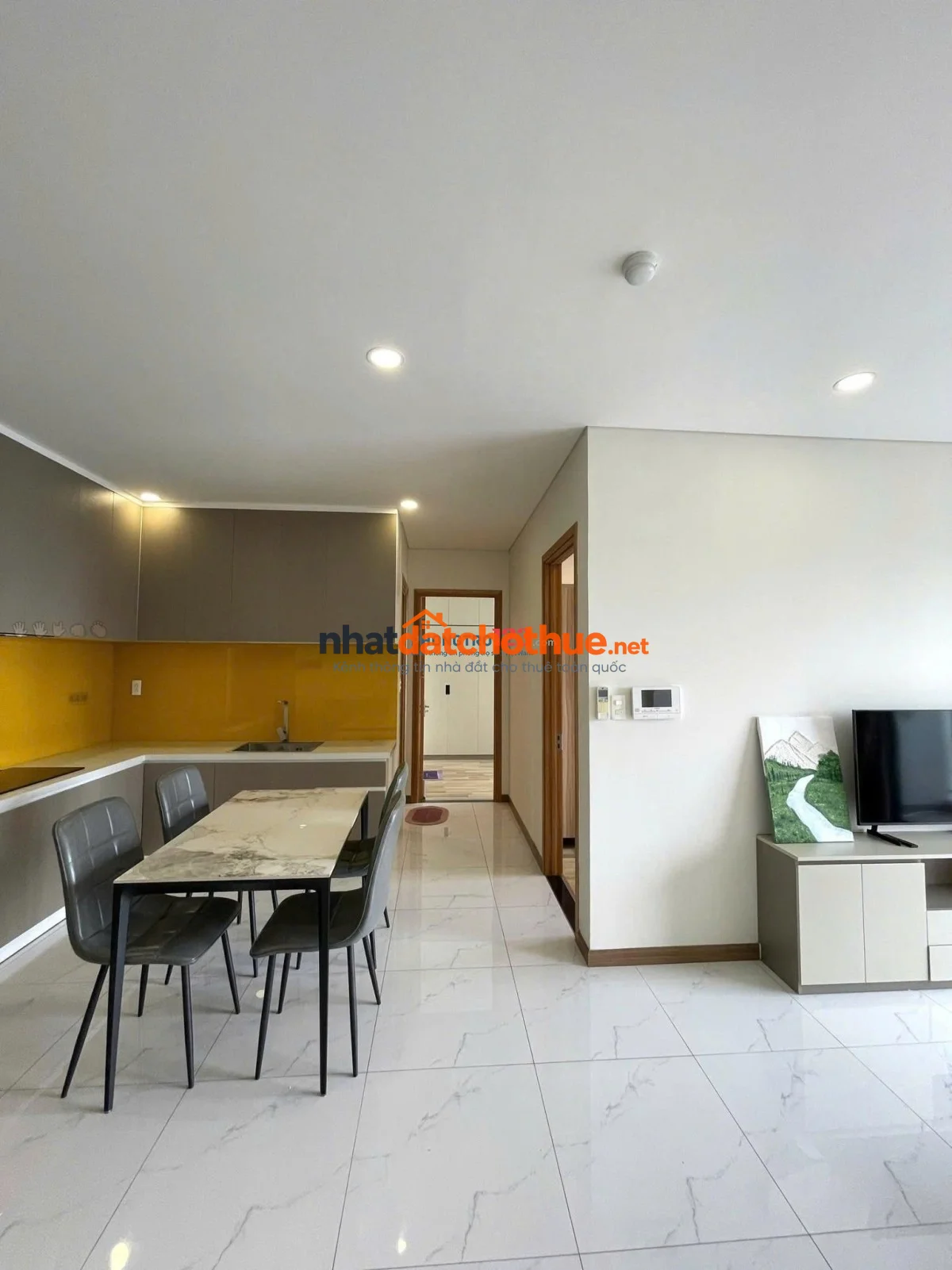 C/c Nguyễn Kim Quận 10, 3PN full nội thất giá 15.5 tr/th nhà trống sẵn