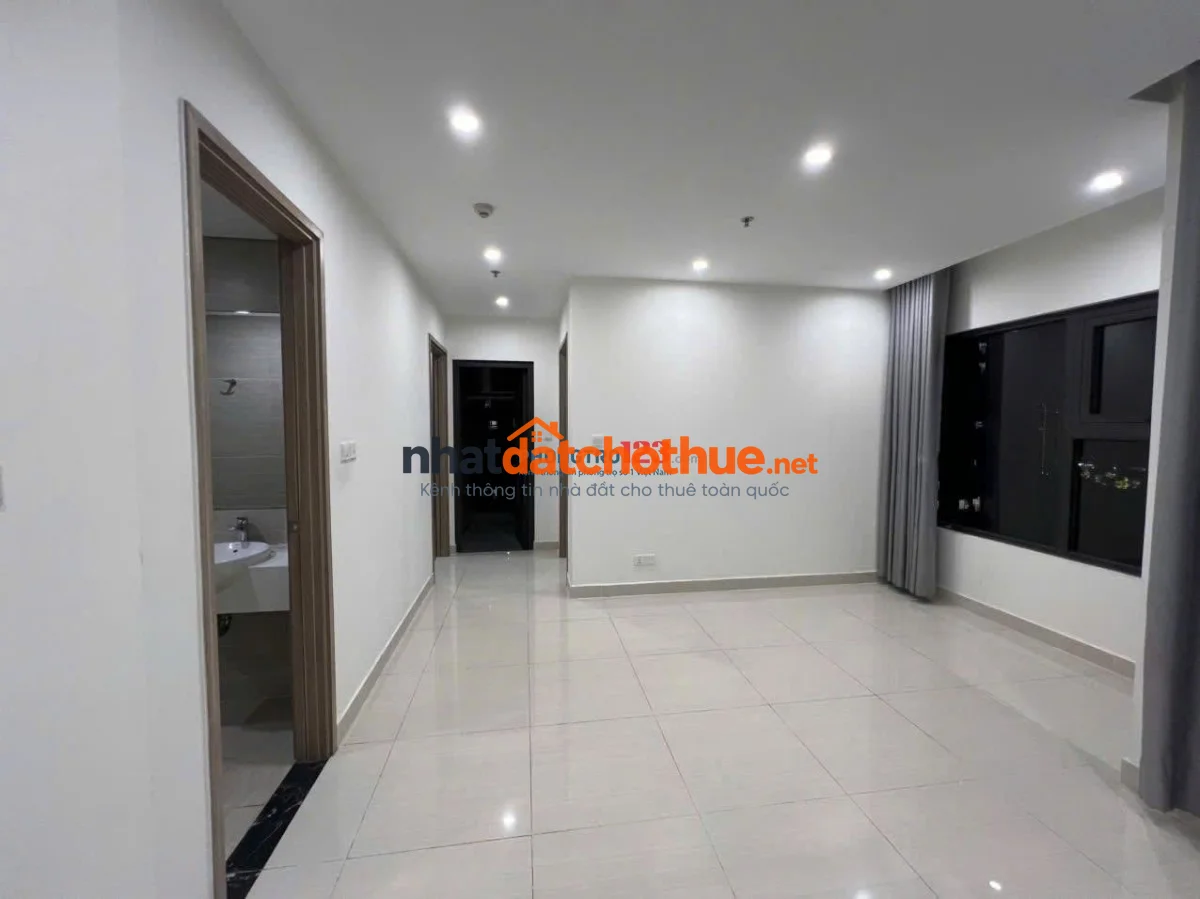 Cần cho thuê căn hộ Oriental Plaza - Âu Cơ có 3PN 103m2, ko Nội Thất Giá 13 Tr/th 1