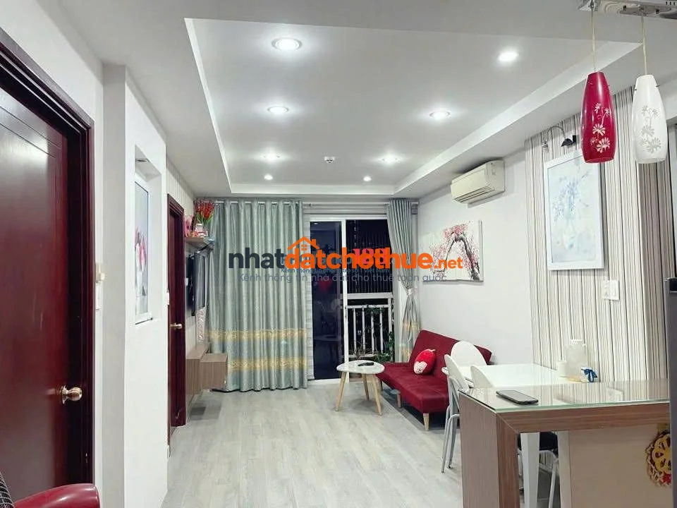 Cần cho thuê Cao Ốc Đặng Văn Ngữ có ban công, đầy đủ nội thất 87m2, 2pn giá 14 tr/th
