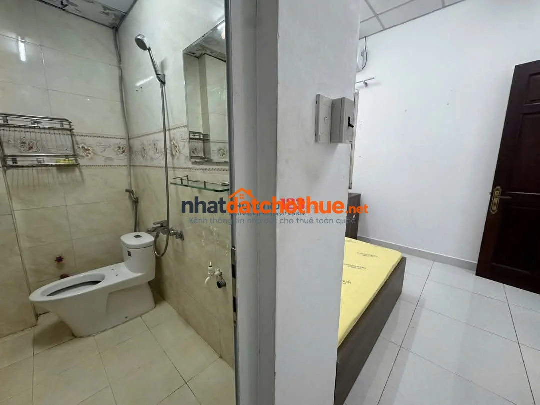 Căn 3 phòng ngủ- Topaz Garden-Trịnh Đình Thảo,nội thất,giá 10,5tr/tháng.