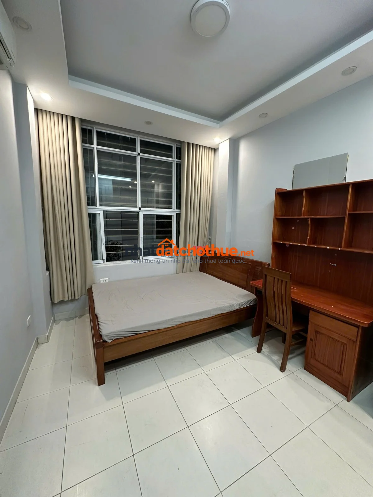 Cho thuê ba phòng mới tinh, diện tích 25 m2 full nội thất, vệ sinh khép kín !!!