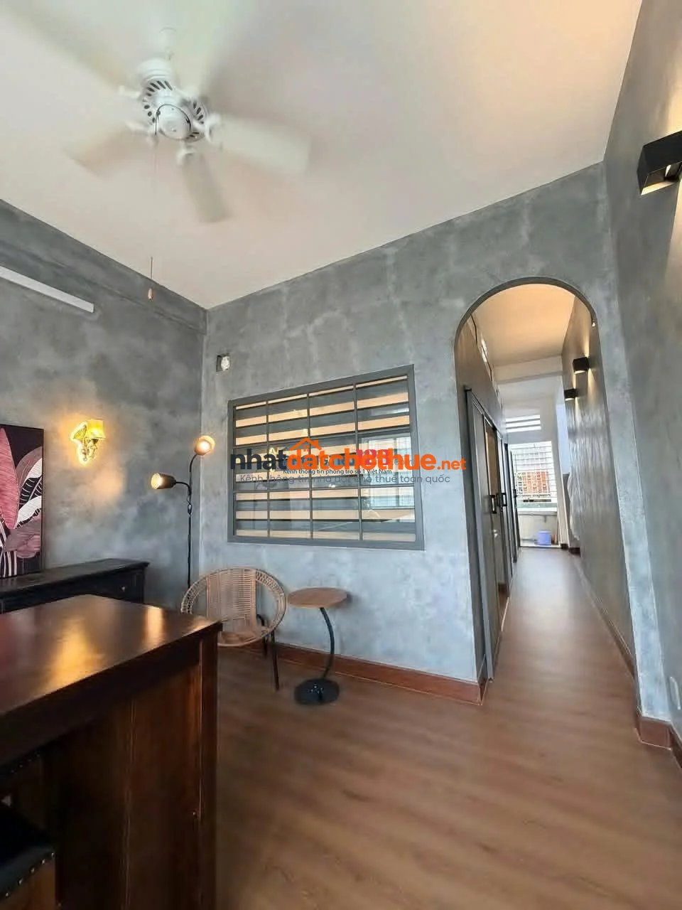 Chung cư Thang Bộ - Kênh Nhiêu Lộc, Quận 3, sẵn nội thất, 1PN, 42m2, giá 8 tr/th