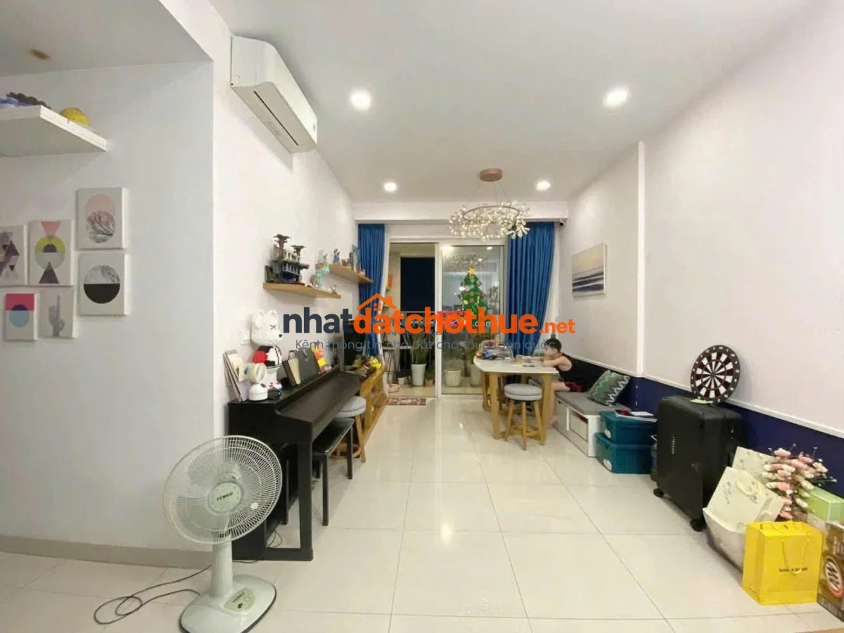 Carillon 2-Trịnh Đình Thảo, Sẵn Nội Thất, 81m2, có ban công giá 11 tr/th