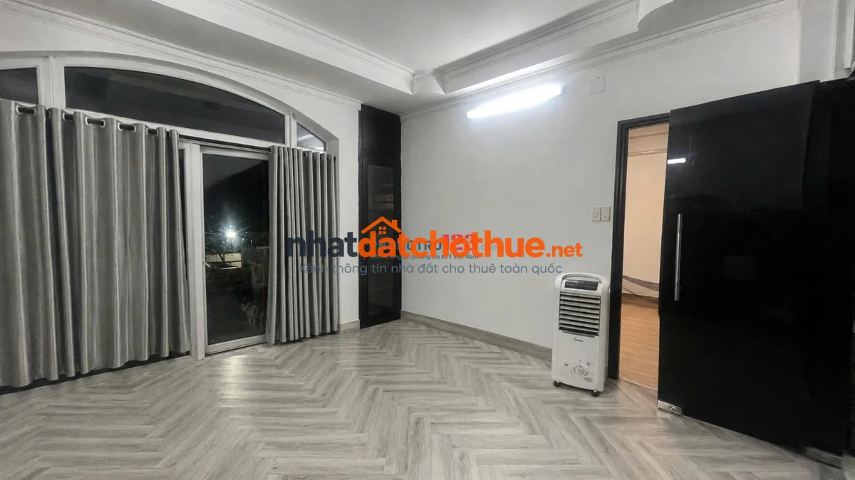 CHO THUÊ DẠNG CHDV 1PN-1PK RỘNG 60M2 BANCOL SIU RỘNG, CÁCH BIGC TRƯỜNG CHINH 200M