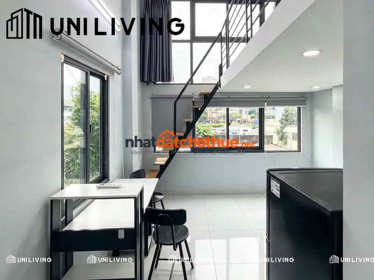 PHÒNG CÓ GÁC LỬNG CAO CỬA SỔ KÍNH THOÁNG FULL NỘI THẤT XÔ VIẾT NGHỆ TĨNH BÌNH THẠNH, TIỆN ĐI Q1 Q2