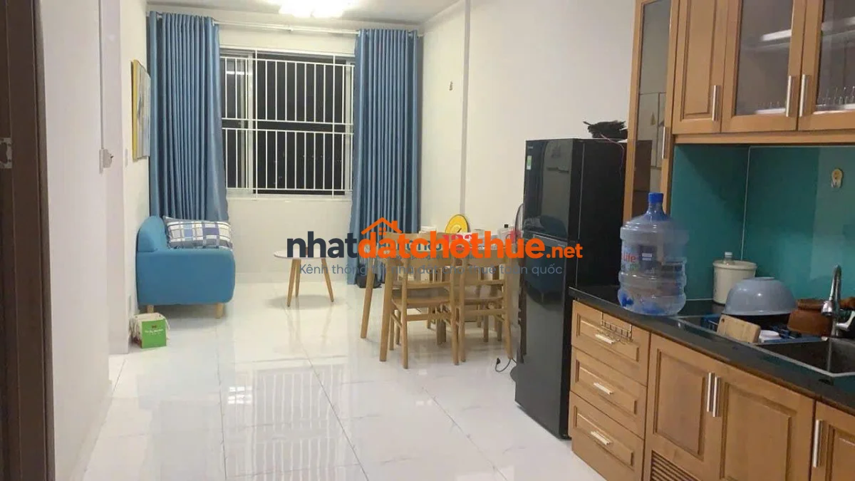 Chung cư Nguyễn Siêu, Q1: 65m2, 2p ngủ, có nội thất, 13triệu
