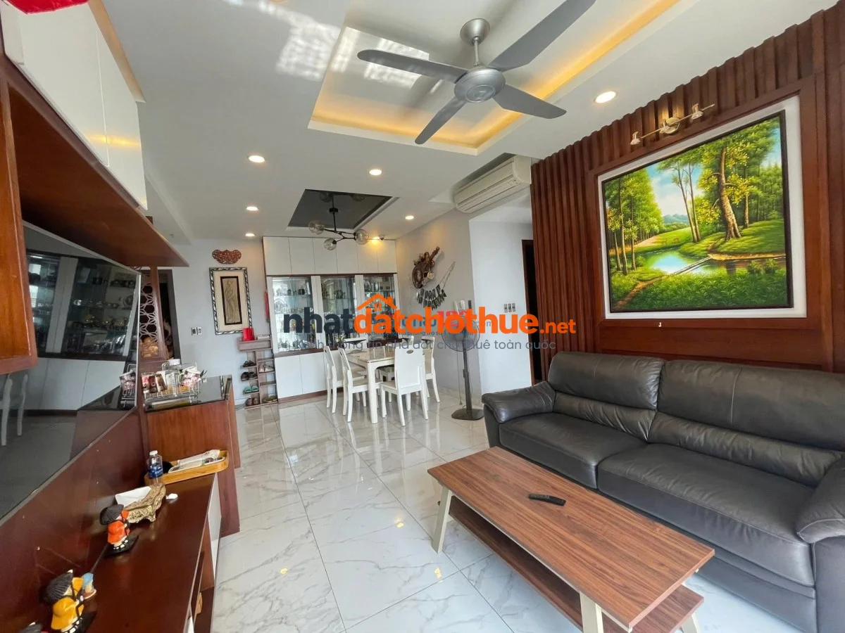 Chung cư Sky Center-3PN giá 17.5 tr/th nội thất xịn, nhà thoáng 97m2