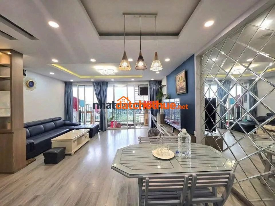 Cộng Hòa Garden-3PN Căn góc sẵn nội thất, 106m2, giá 16 tr/th nhận nhà liền. 1