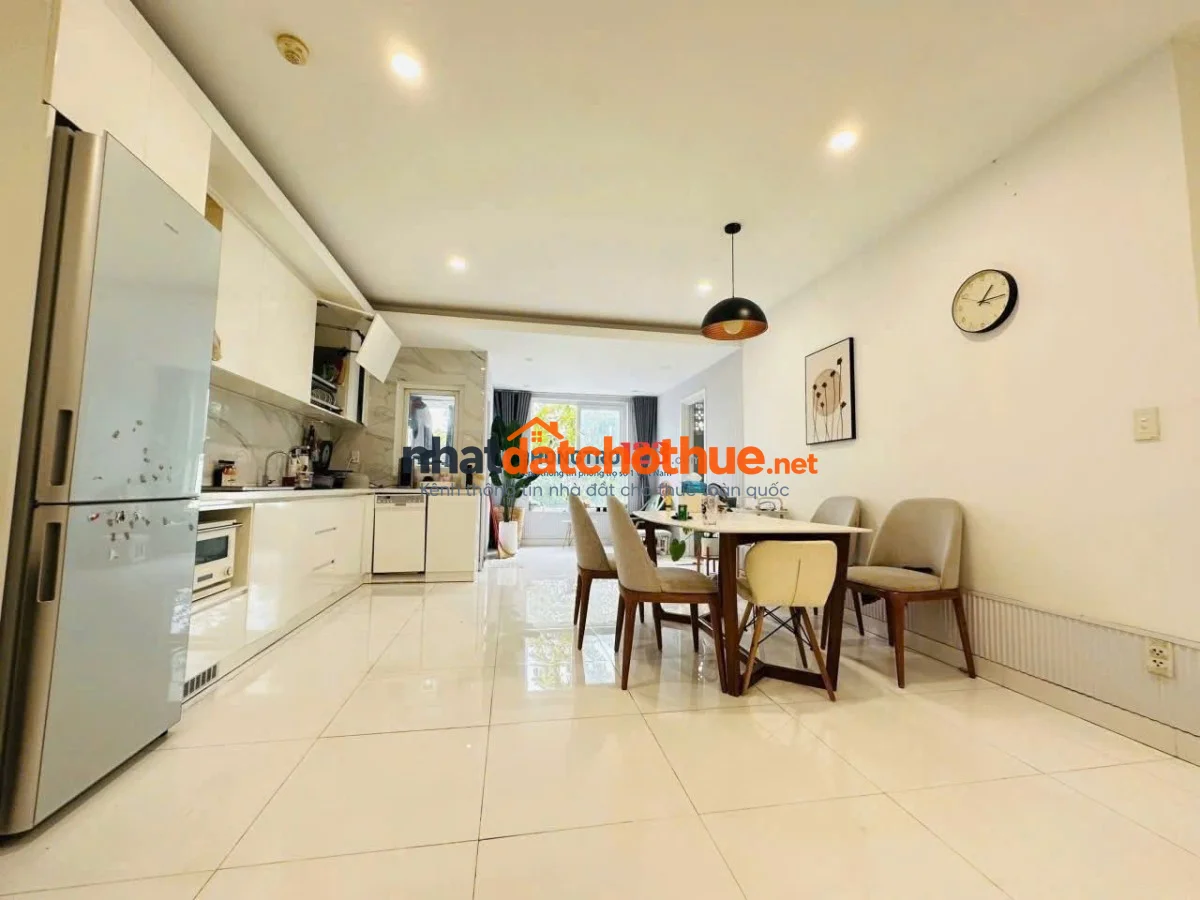 Chung cư CTL- Dương Thị Giang căn góc 3p ngủ, NTCC giá 12,5tr/tháng.