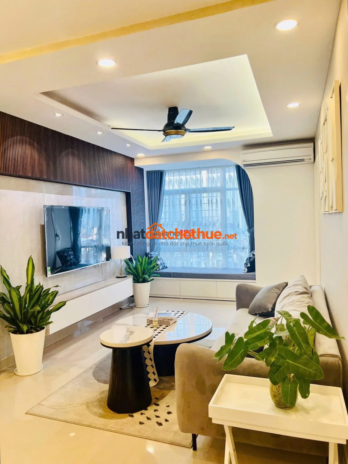 Xi grand Court- Căn Góc 109m2, 3PN, nội thất cao cấp giá thuê 22.5tr/th