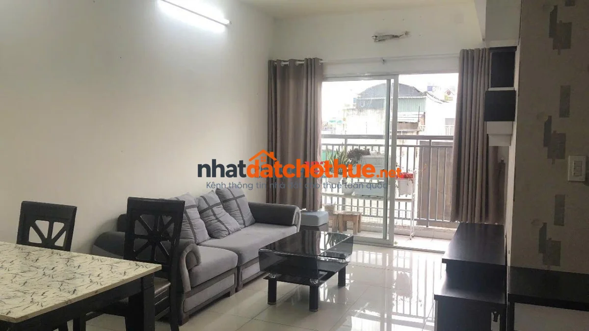 Cho thuê chung cư Carillon 2, Trịnh Đình Thảo - 2PN, có ban công giá 9tr5/tháng