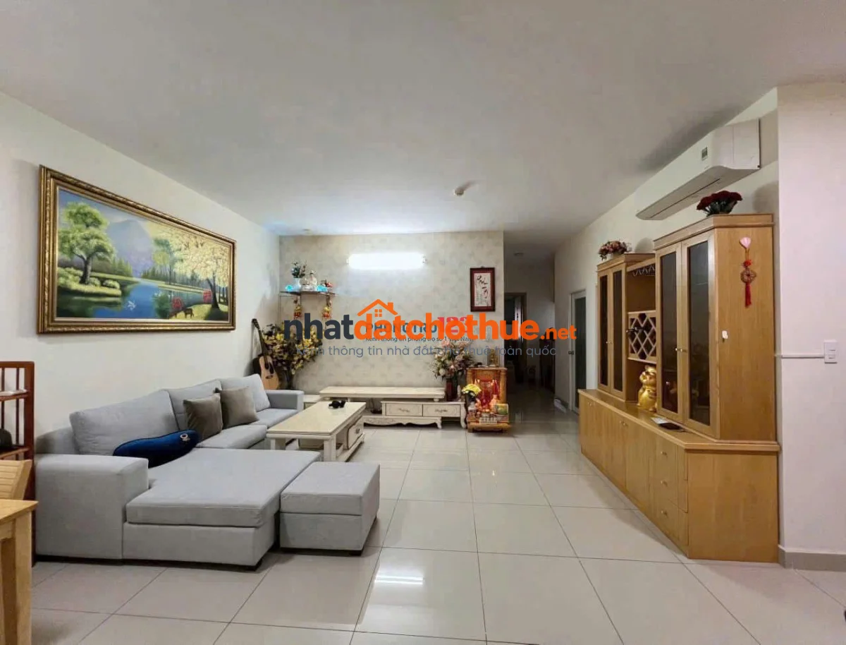 Chung cư 590, CMT8- Nhiêu Lộc (Q3 cũ) căn 3p ngủ, nội thất giá 16tr/tháng,