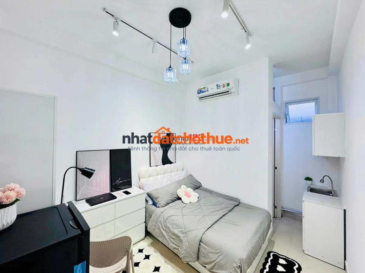 PHÒNG CỬA SỔ - BAN CÔNG THOÁNG RỘNG 30M² – NGAY HUỲNH VĂN BÁNH | GIÁP PHÚ NHUẬN