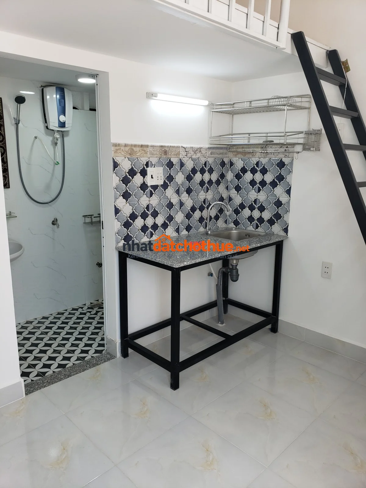 Phòng có Gác, đường An Dương Vương, P4, Q5. Gía 4tr4/ tháng
