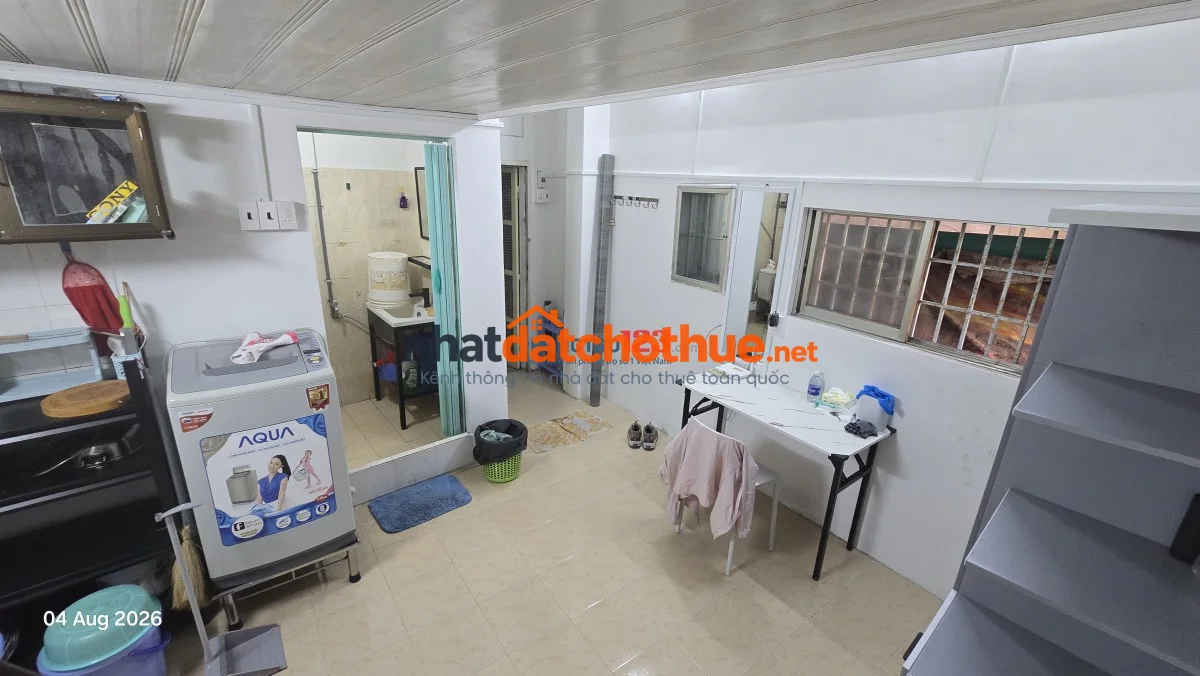 Chính chủ cho thuê căn hộ lầu 1, chung cư 134 Trần Hưng Đạo, Q1