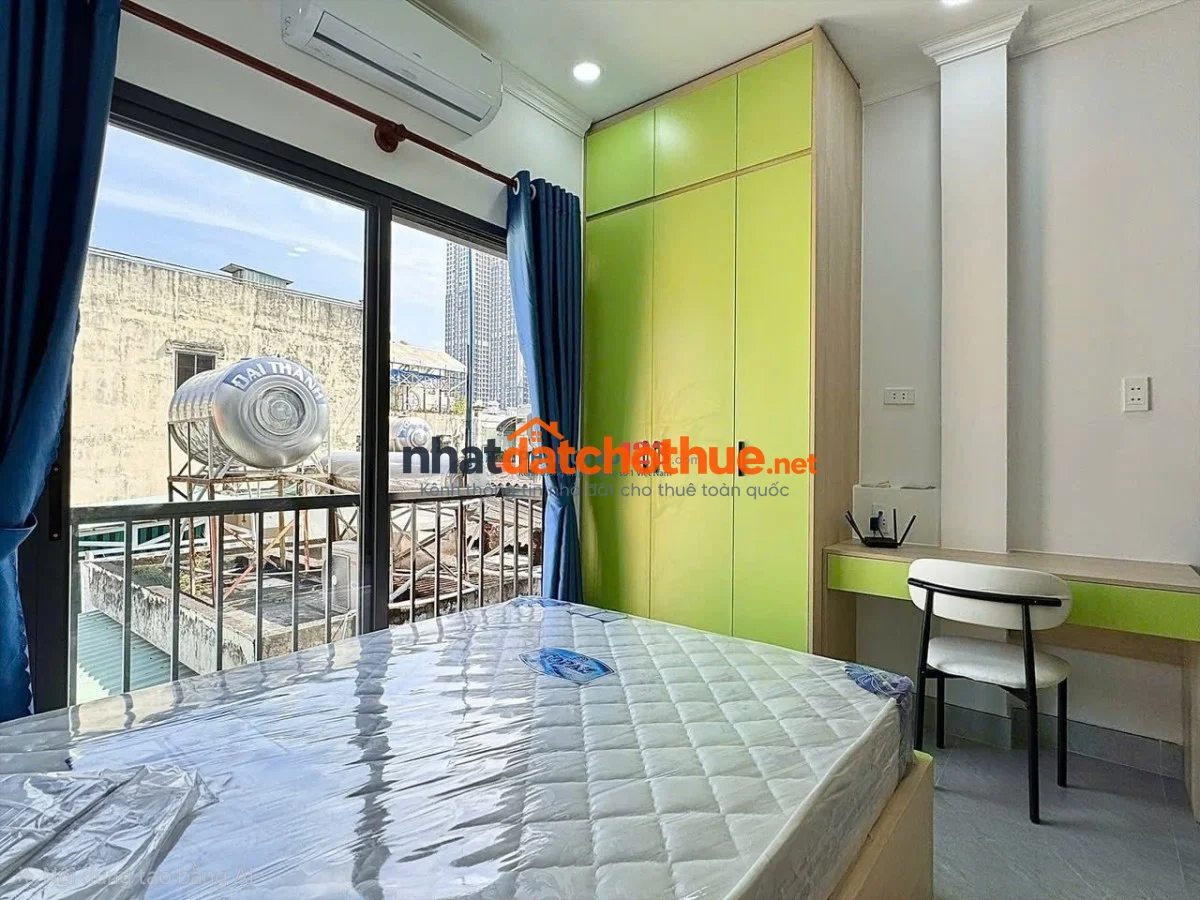Cho thuê phòng gần UEF, HIU, FTU2, HUTECH, có ban công, Full nội thất, Bình Thạnh 1