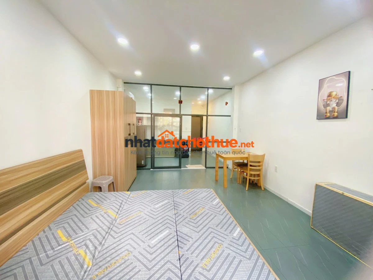 1PN TÁCH BẾP + BAN CÔNG FULL NỘI THẤT GẦN VLU – HUTECH – UEF 1