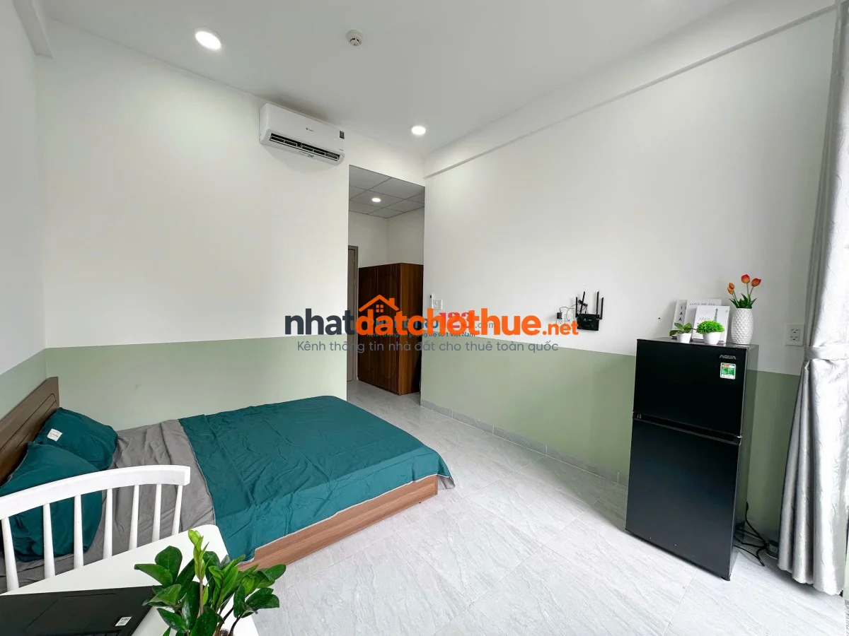 STUDIO FULL NỘI THẤT – CÓ BAN CÔNG – THẠNH MỸ LỢI 1