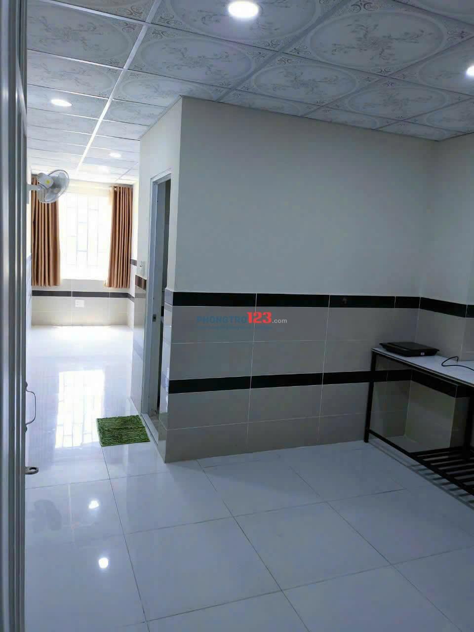 Cho thuê phòng mới đẹp, yên tĩnh, thoáng mát, tiện nghi, 26m2 tại TRUNG TÂM quận 2. Giá 5tr8/tháng