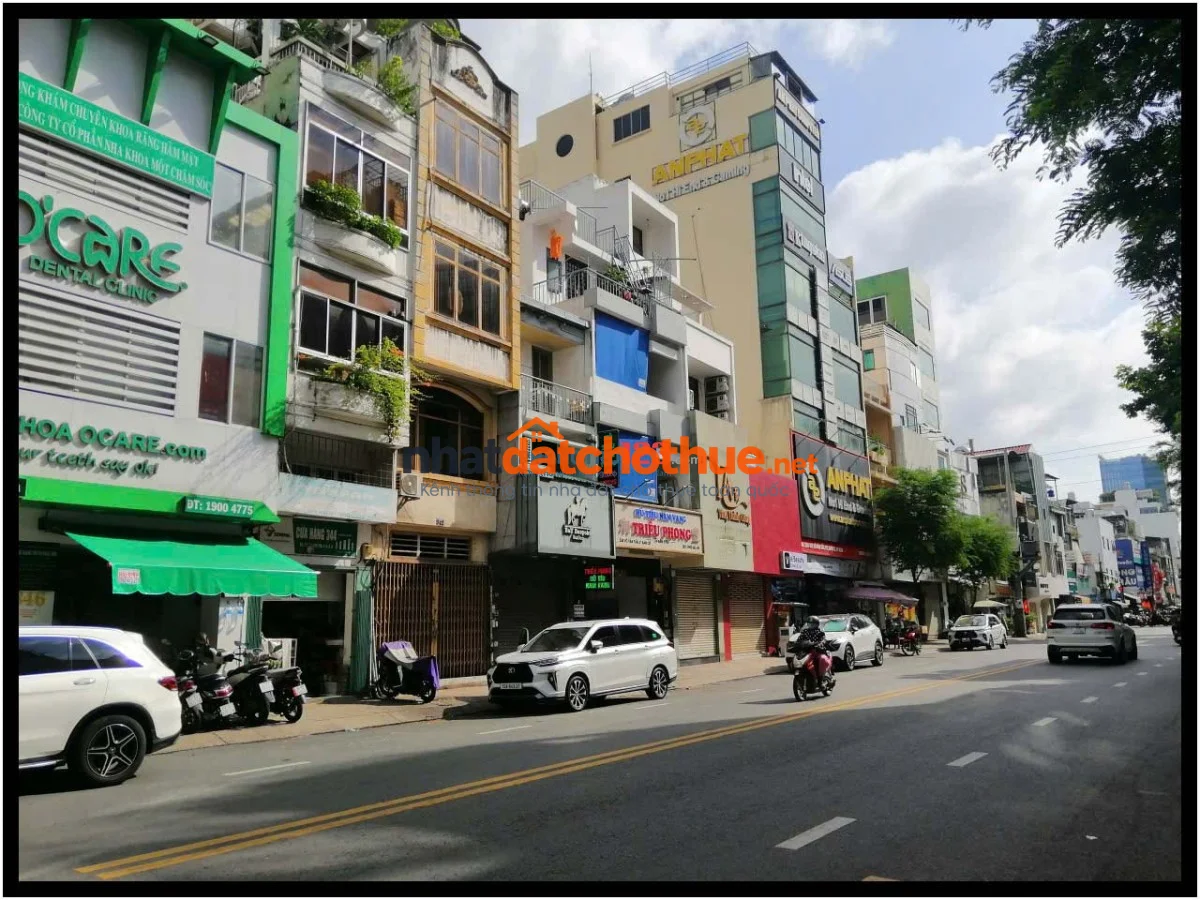 Cho thuê rẻ mặt bằng 4 x 18m 1 trệt 1 lầu Võ Văn Tần thang máy Q3 TP.HCM 1