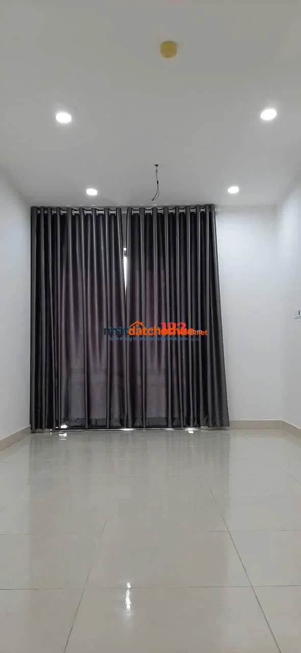 Chung cư Topaz Home Q12 cho thuê căn không nội thất giá chỉ 7tr5/tháng
