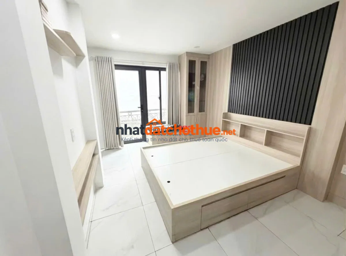 Cho thuê căn có ban công, Full nội thất, Bình Thạnh gần FTU, UTH, HUTECH 1