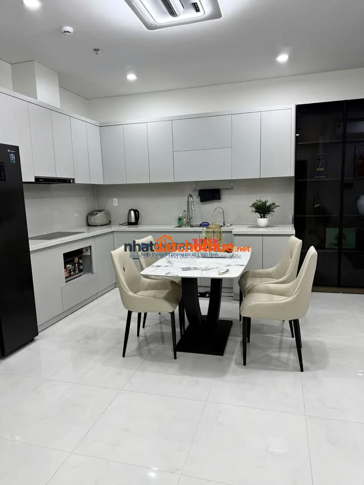 Cho thuê căn 3PN C/c cao cấp Republic Plaza, Cộng Hoà - Giá: 18tr/tháng