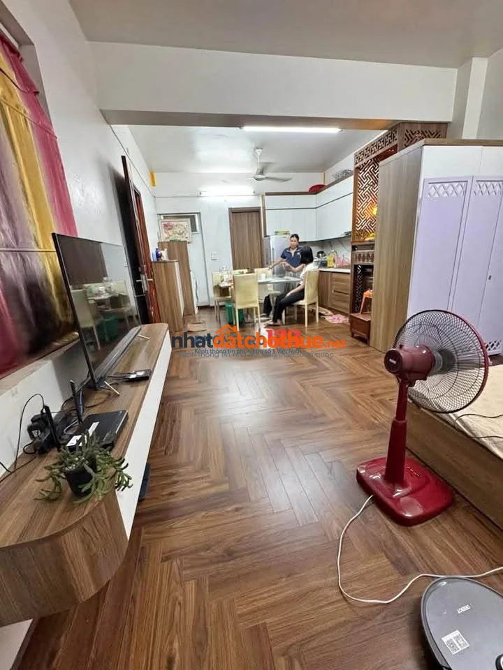 Cao ốc Phú Nhuận cho thuê căn 2PN, đầy đủ nội thất giá thuê chỉ 13tr/tháng