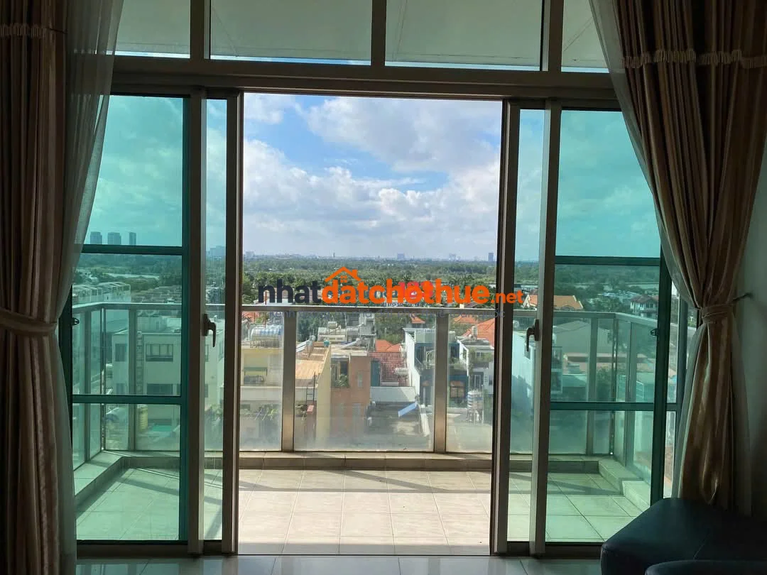 Cho thuê căn hộ The Vista An Phú 2 phòng ngủ có ban công rộng view sông