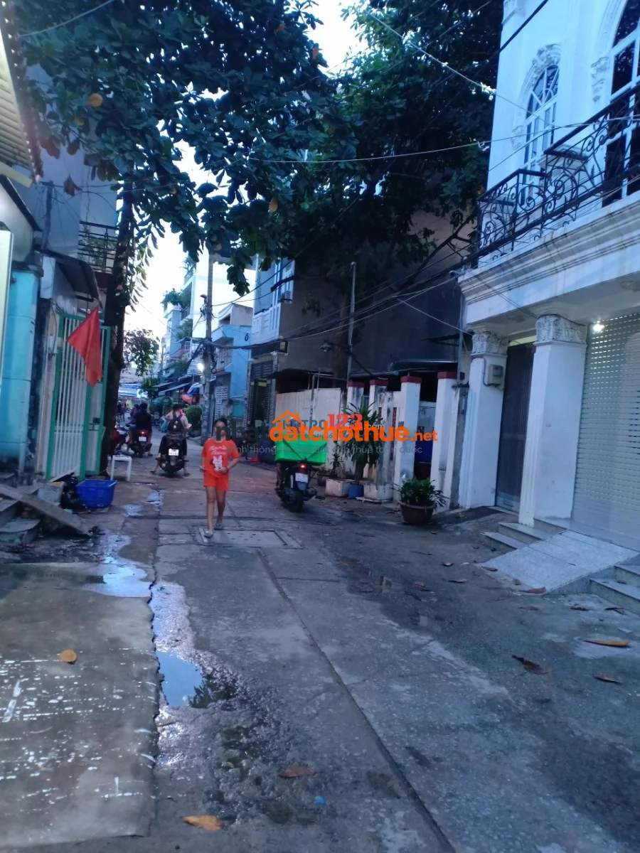 Cho thuê phòng trọ 92/41 đường số 12, p Bình Hưng Hòa, quận Bình Tân. 20m2, có gác, giá 2.300.000 1