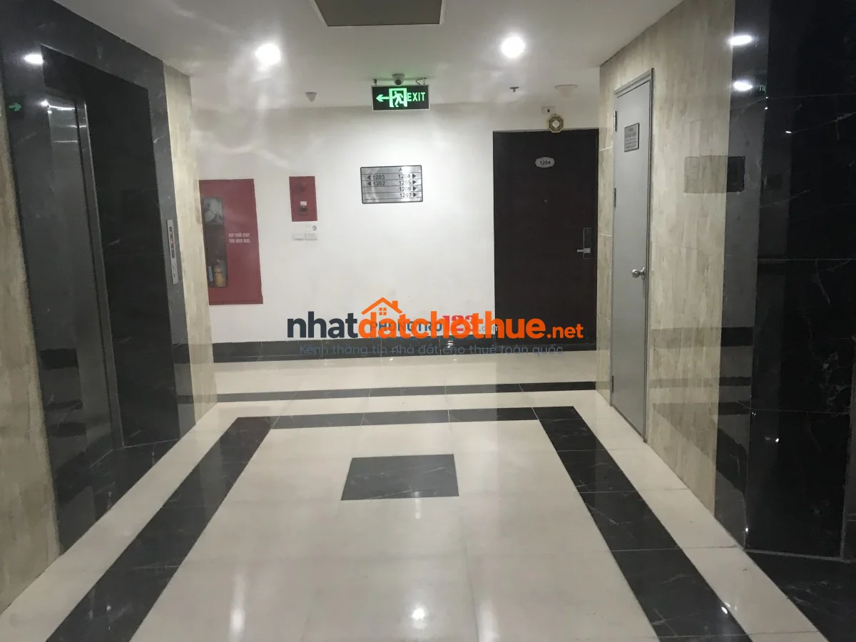 Chính chủ cho thuê chung cư Green Stars 234 Phạm Văn Đồng HN, 2 PN 2 VS đủ thiết bị diện tích 65m2